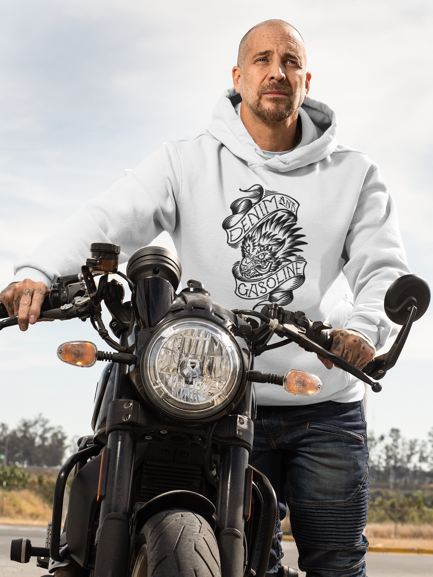 Snake & Skull Tattoo – Bold Line pullover hoodie